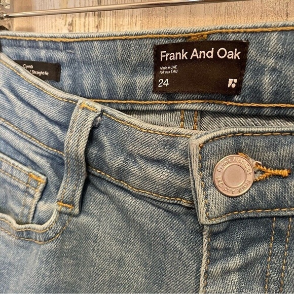 Frank & Oak Cyndi Straight Leg Jeans- Medium Wash size 24 - Picture 5 of 9